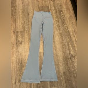 Lululemon align high rise mini-flared pant 32” Sz 4